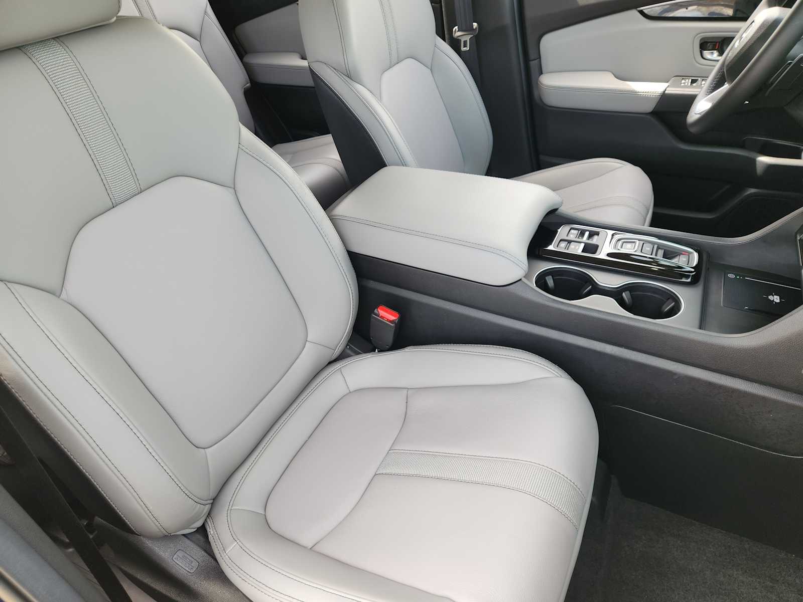 Thumbnail: 2025 Honda Pilot - 15