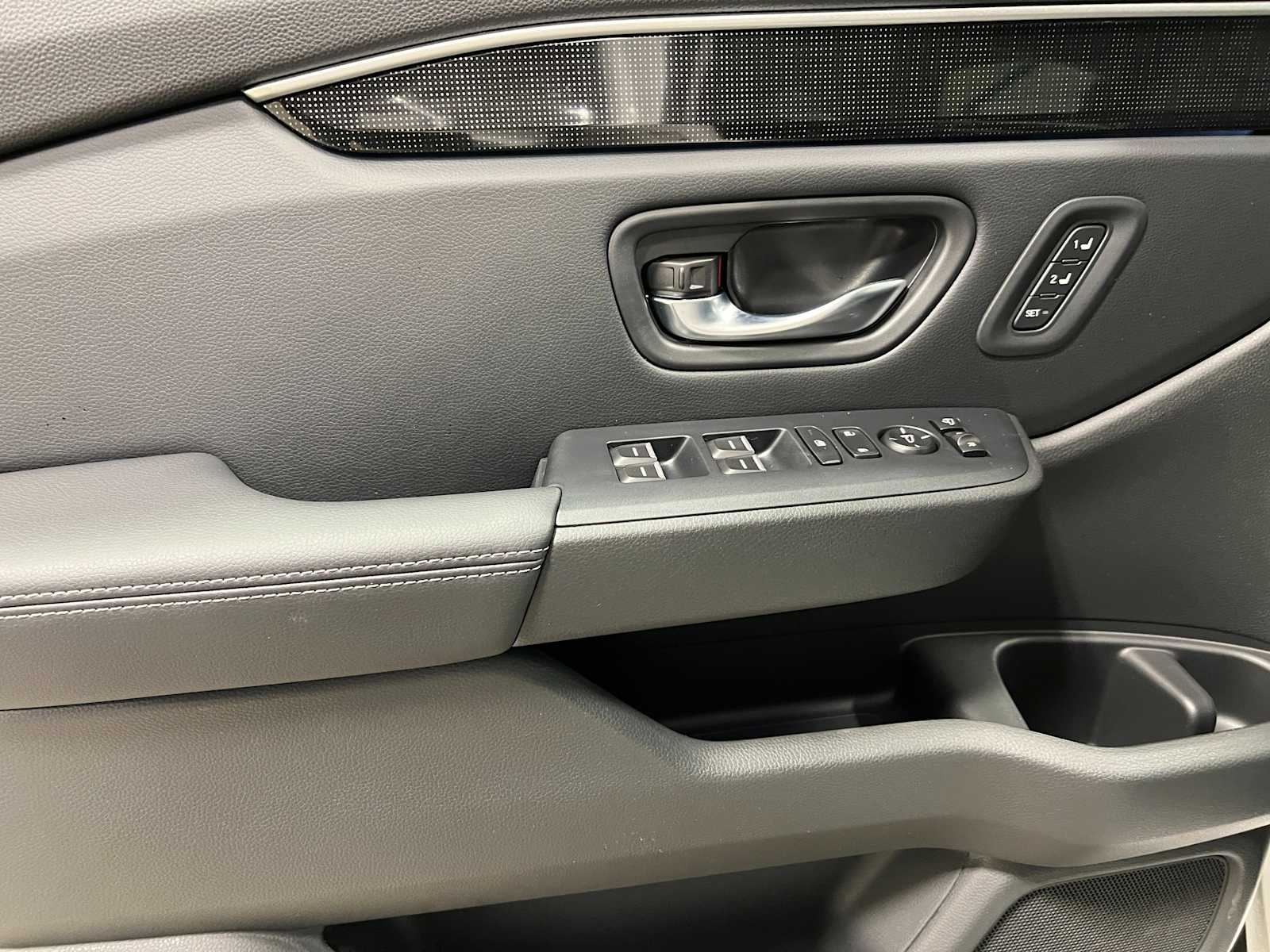 Thumbnail: 2025 Honda Pilot - 14