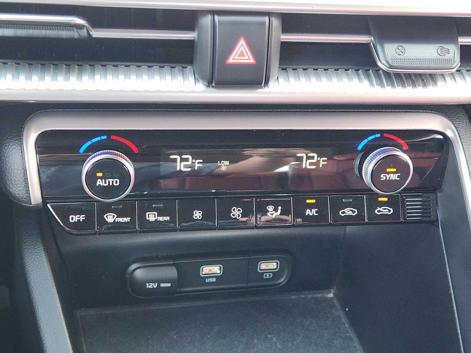 Thumbnail: 2023 Kia K5 - 25