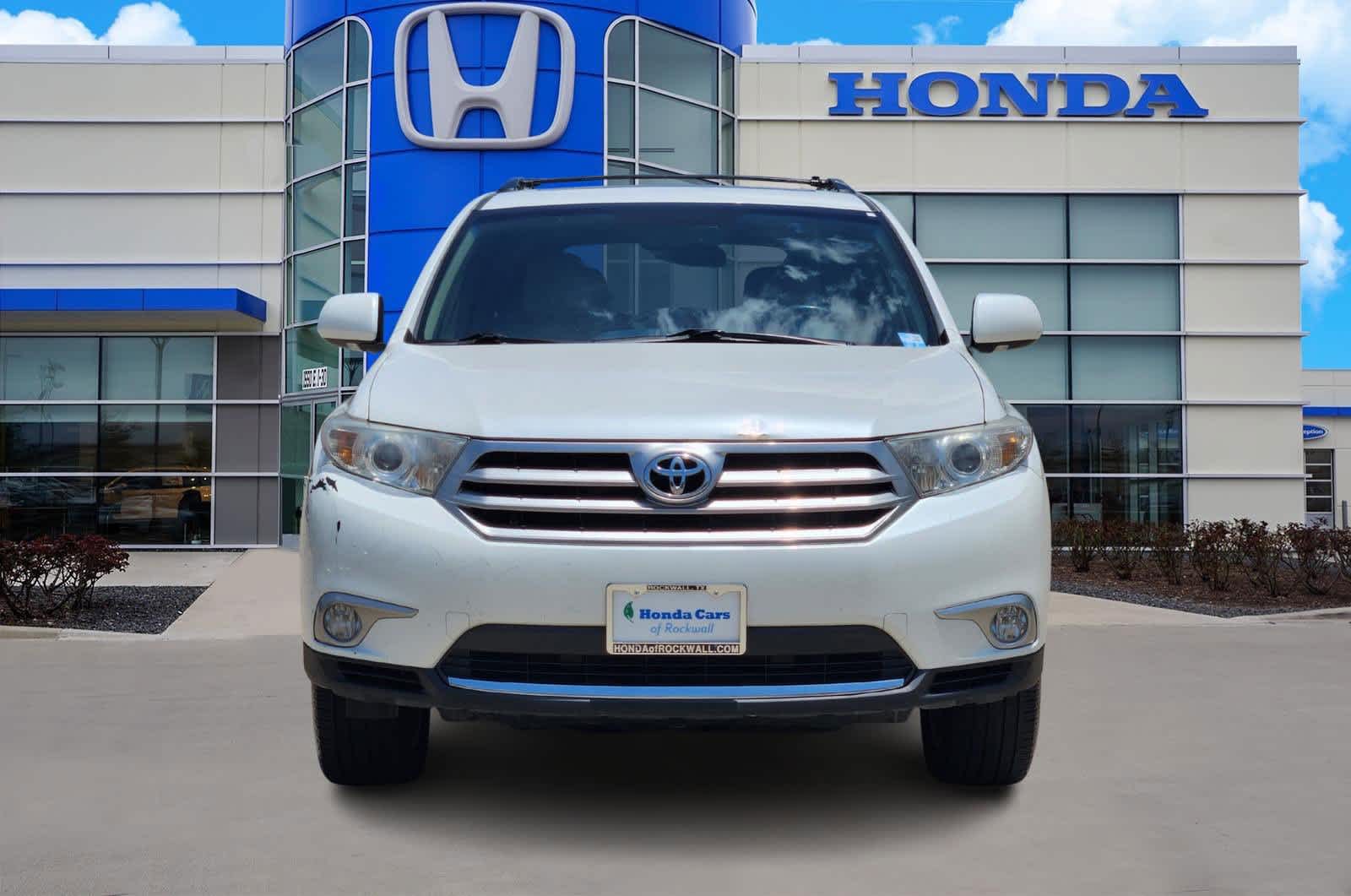 Thumbnail: 2013 Toyota Highlander - 6