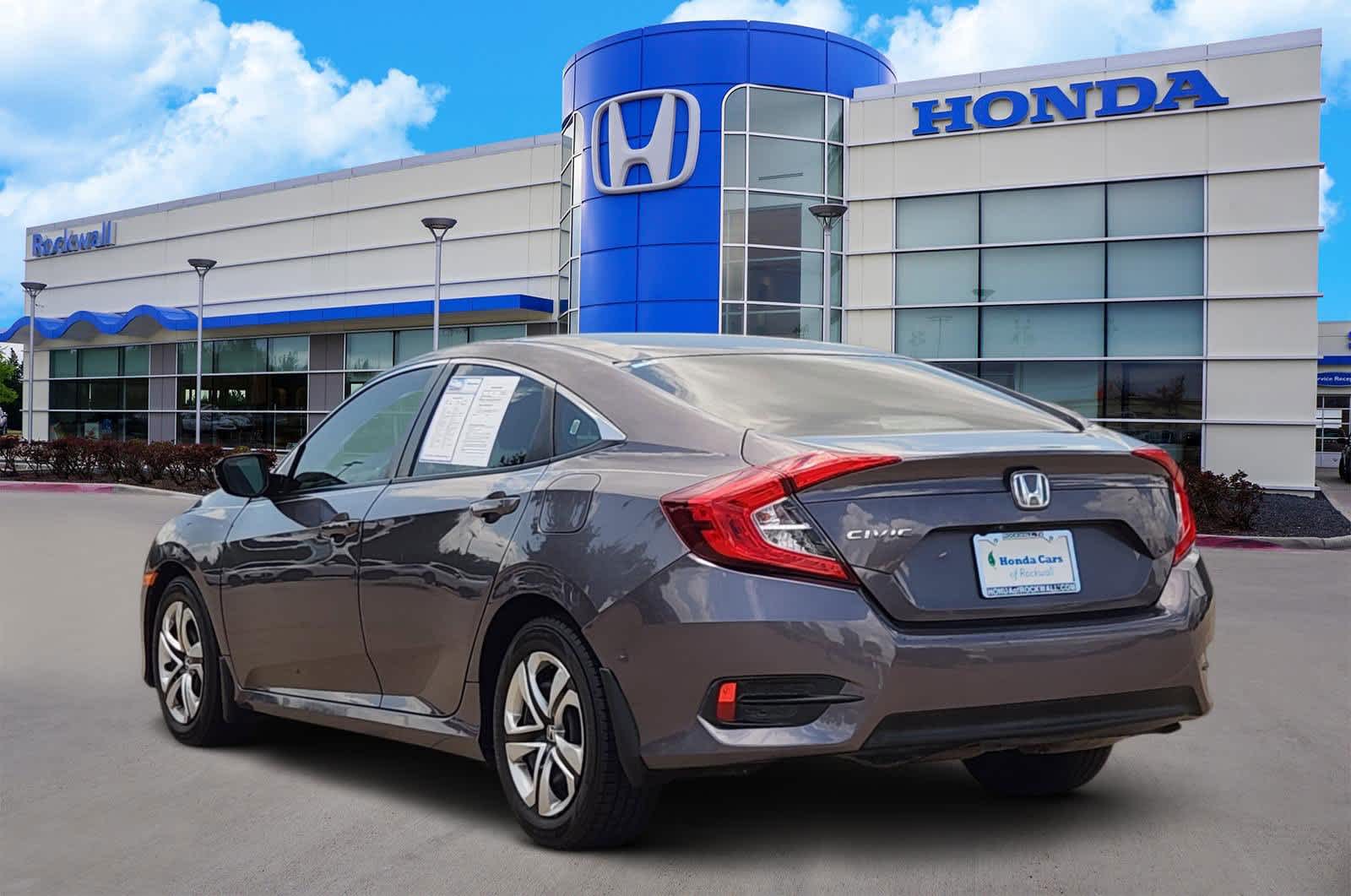 Thumbnail: 2016 Honda Civic - 4