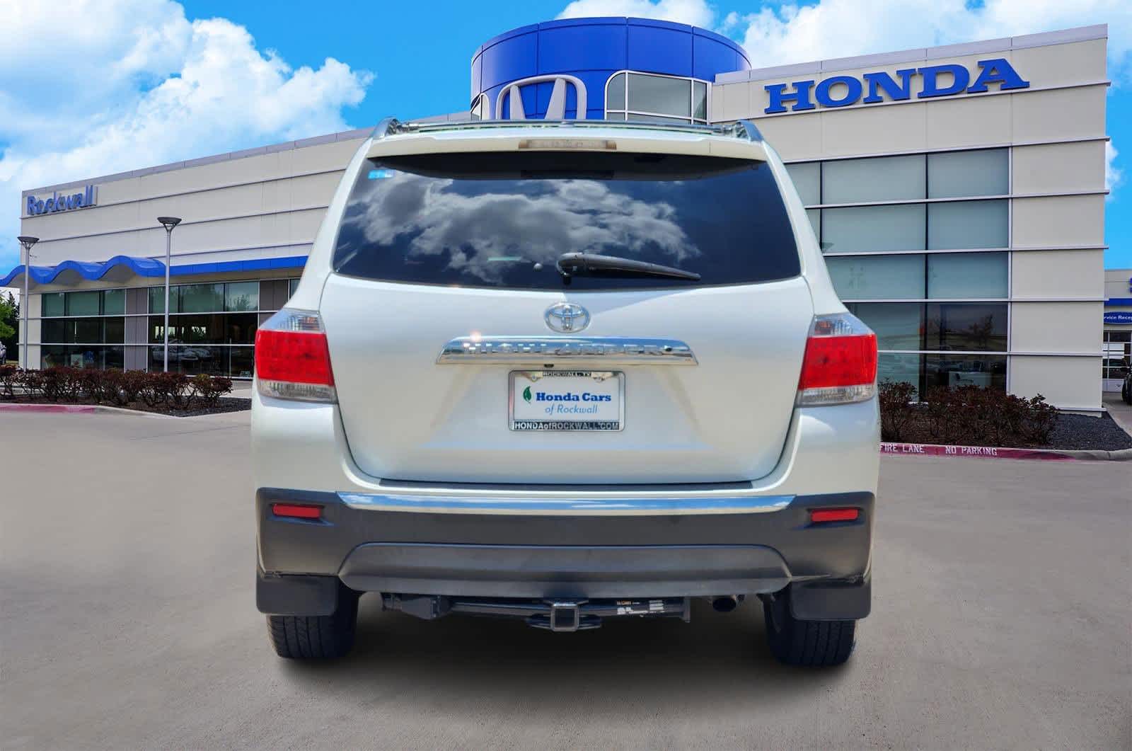 Thumbnail: 2013 Toyota Highlander - 5