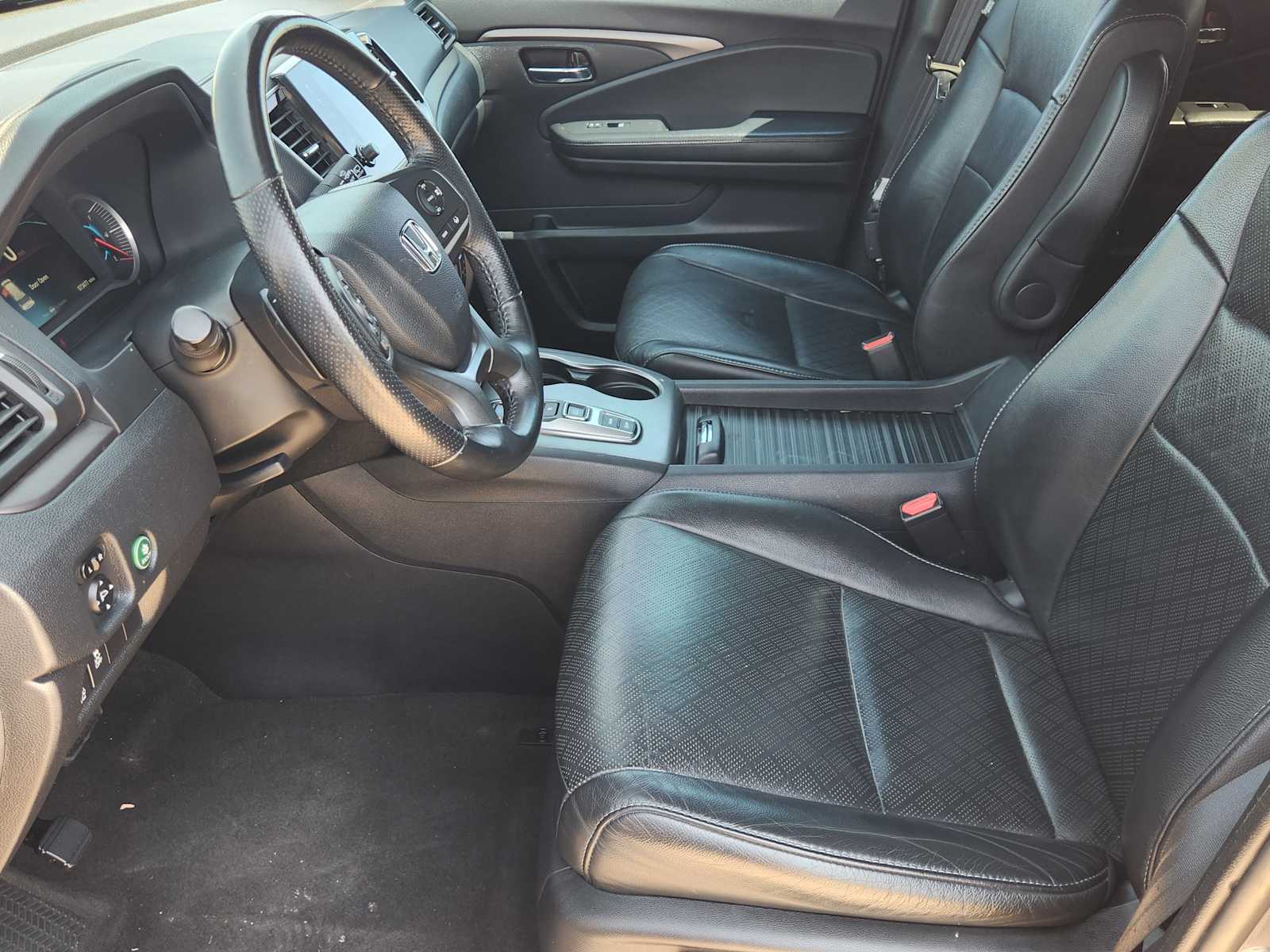 Thumbnail: 2019 Honda Passport - 11