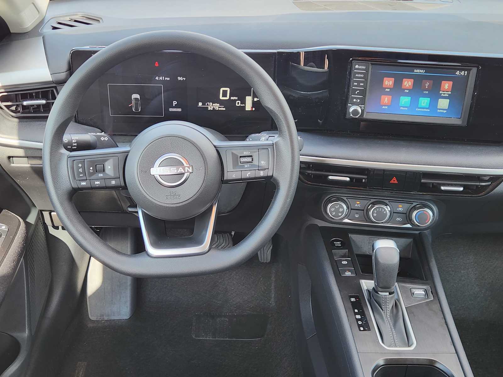 Thumbnail: 2025 Nissan Kicks - 15