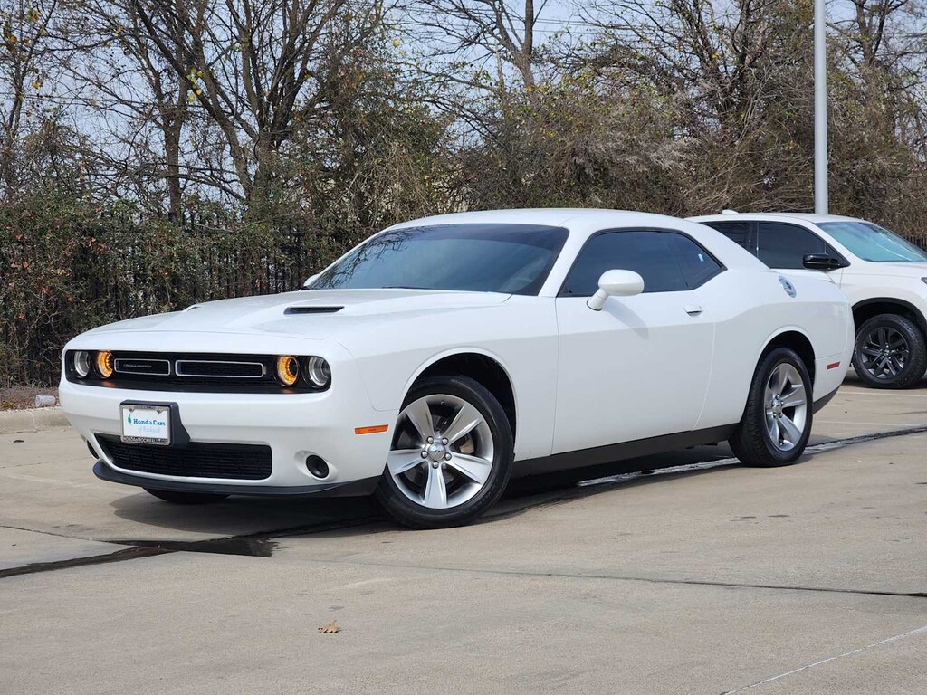 Used 2022 Dodge Challenger SXT Coupe