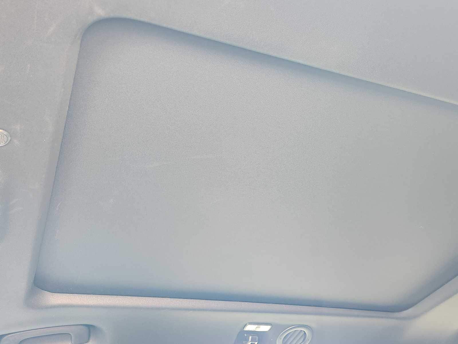 Thumbnail: 2022 Ford Explorer - 28