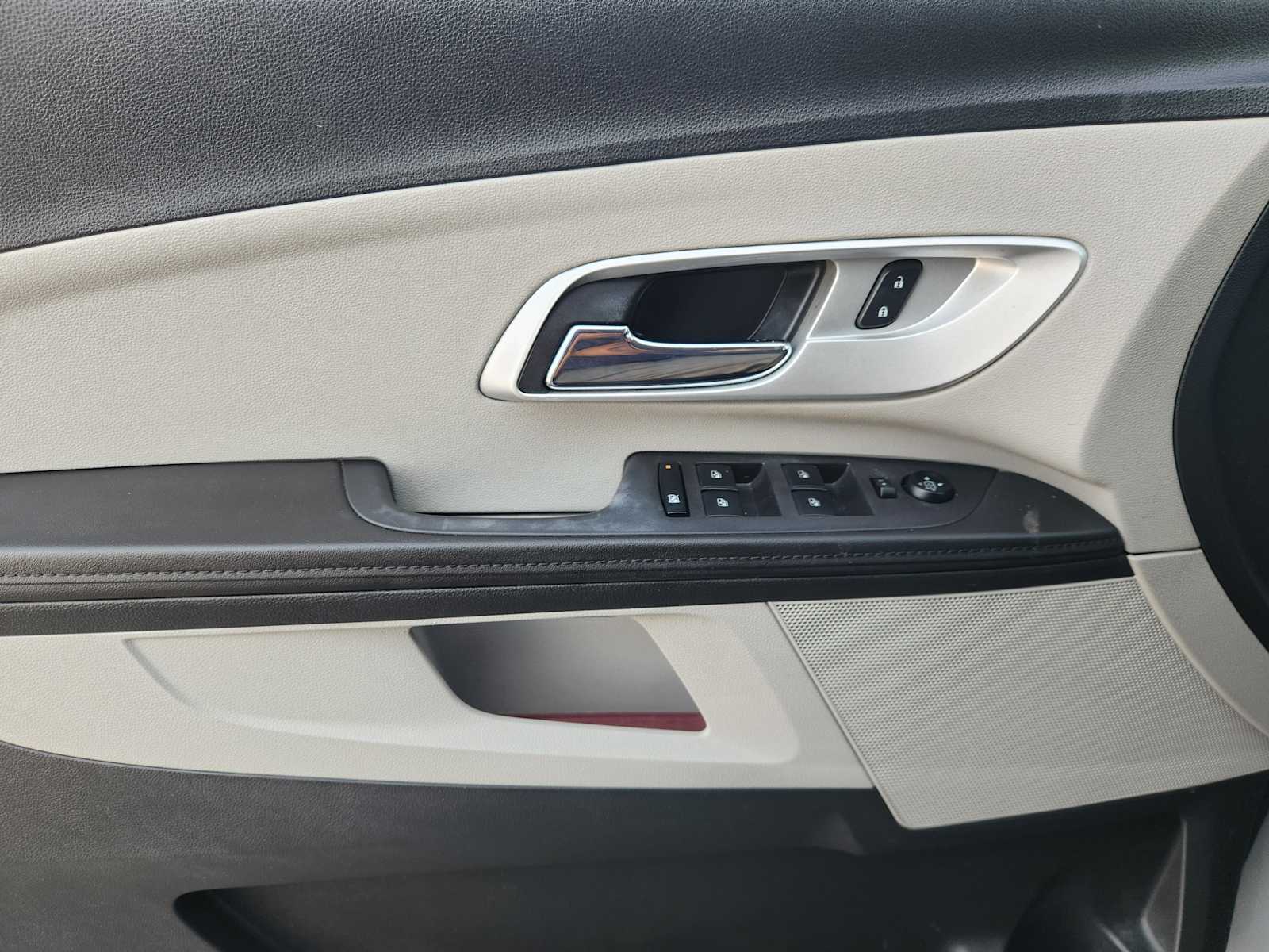 Thumbnail: 2013 Chevrolet Equinox - 29