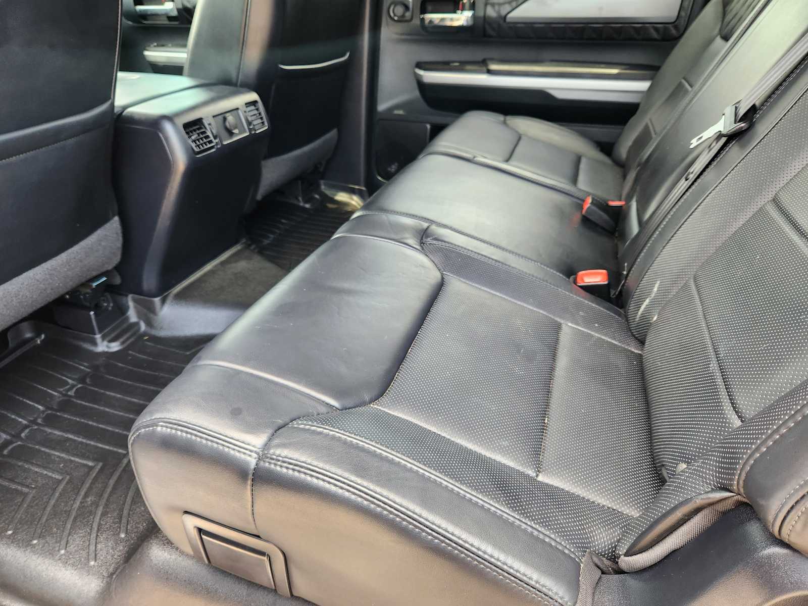 2017 Toyota Tundra Platinum 29