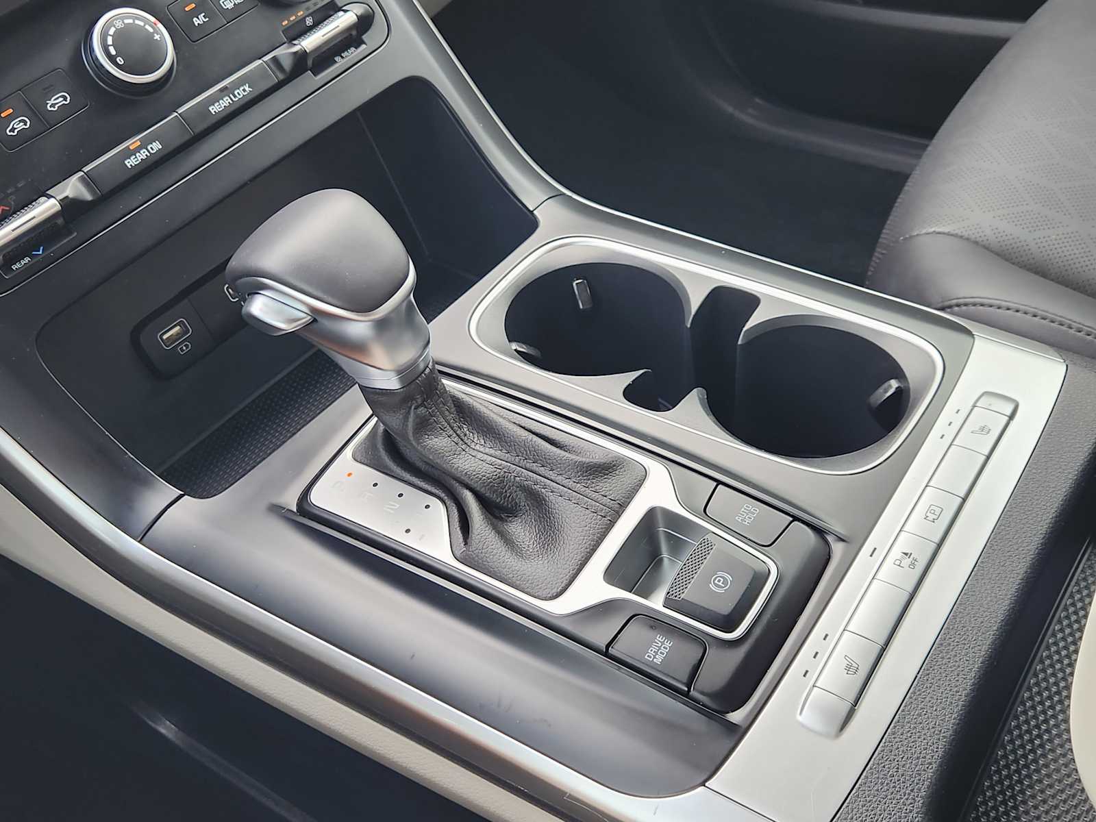 Thumbnail: 2024 Kia Carnival - 18