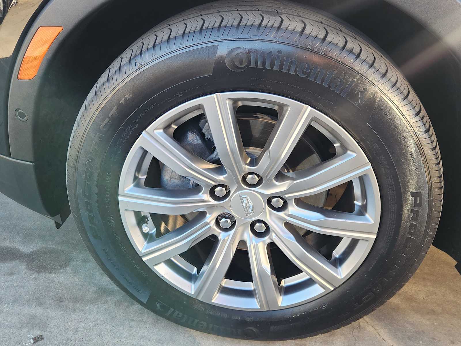 Thumbnail: 2023 Cadillac XT4 - 11