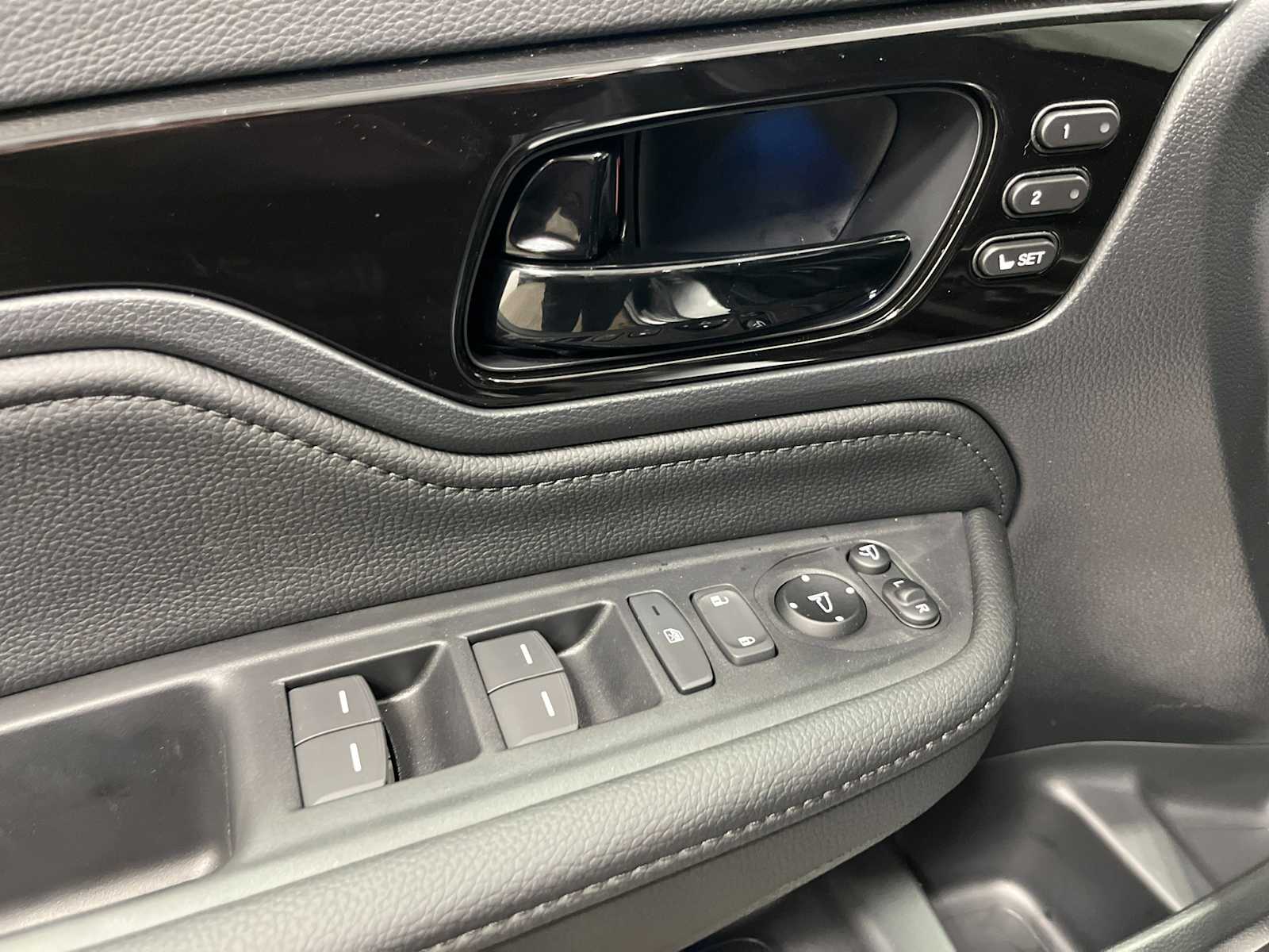 Thumbnail: 2026 Honda Odyssey - 13