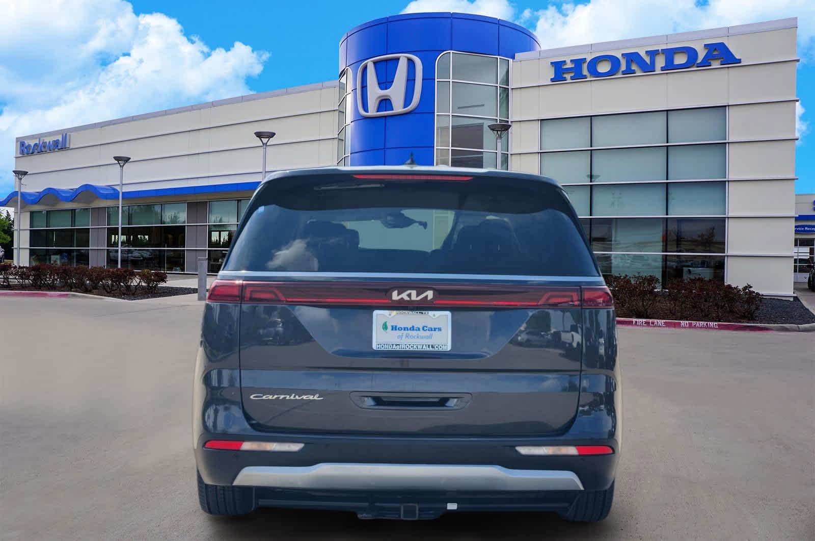 Thumbnail: 2022 Kia Carnival - 5