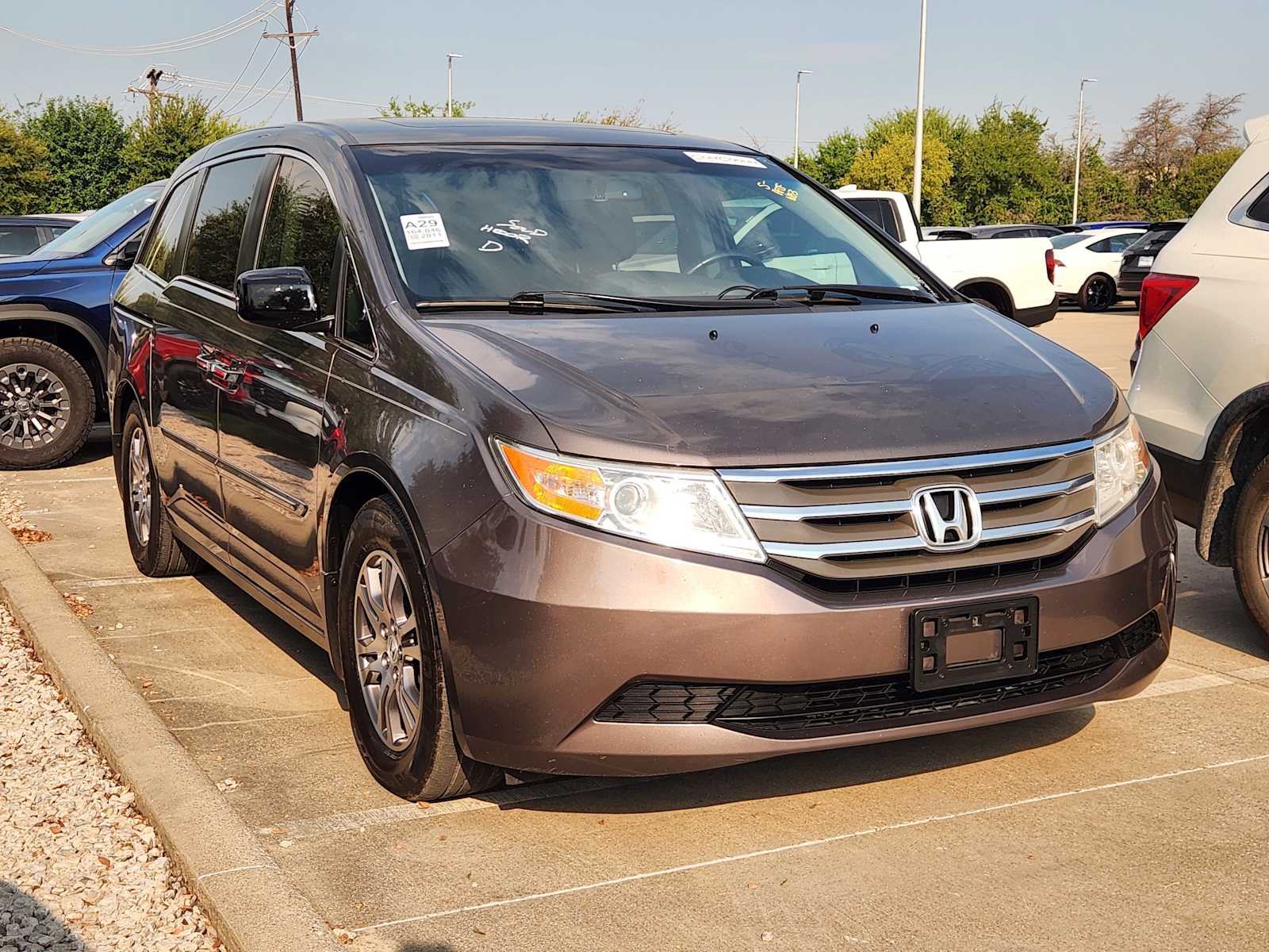Thumbnail: 2011 Honda Odyssey - 3