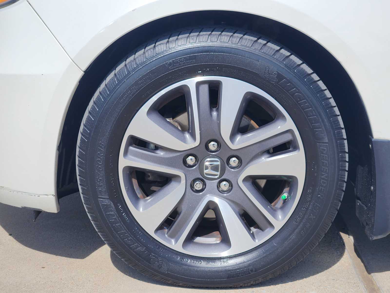 Thumbnail: 2014 Honda Odyssey - 23