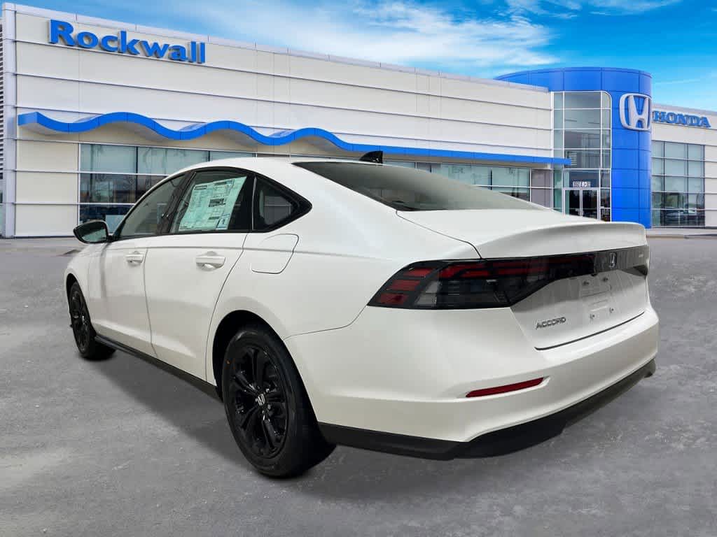 2025 Honda Accord SE photo 2