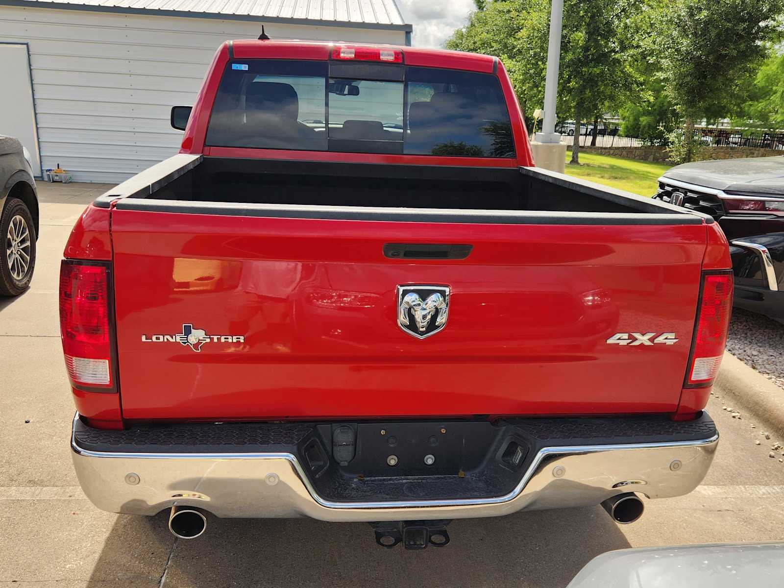 Thumbnail: 2019 RAM 1500 Classic - 5