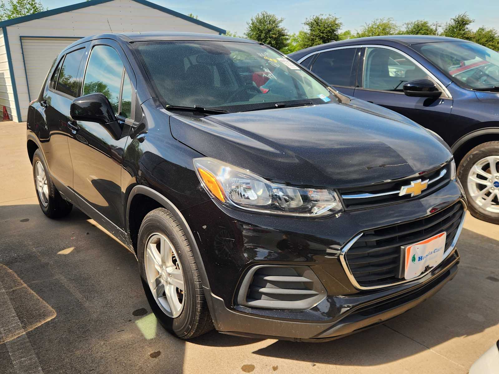 Thumbnail: 2020 Chevrolet Trax - 3