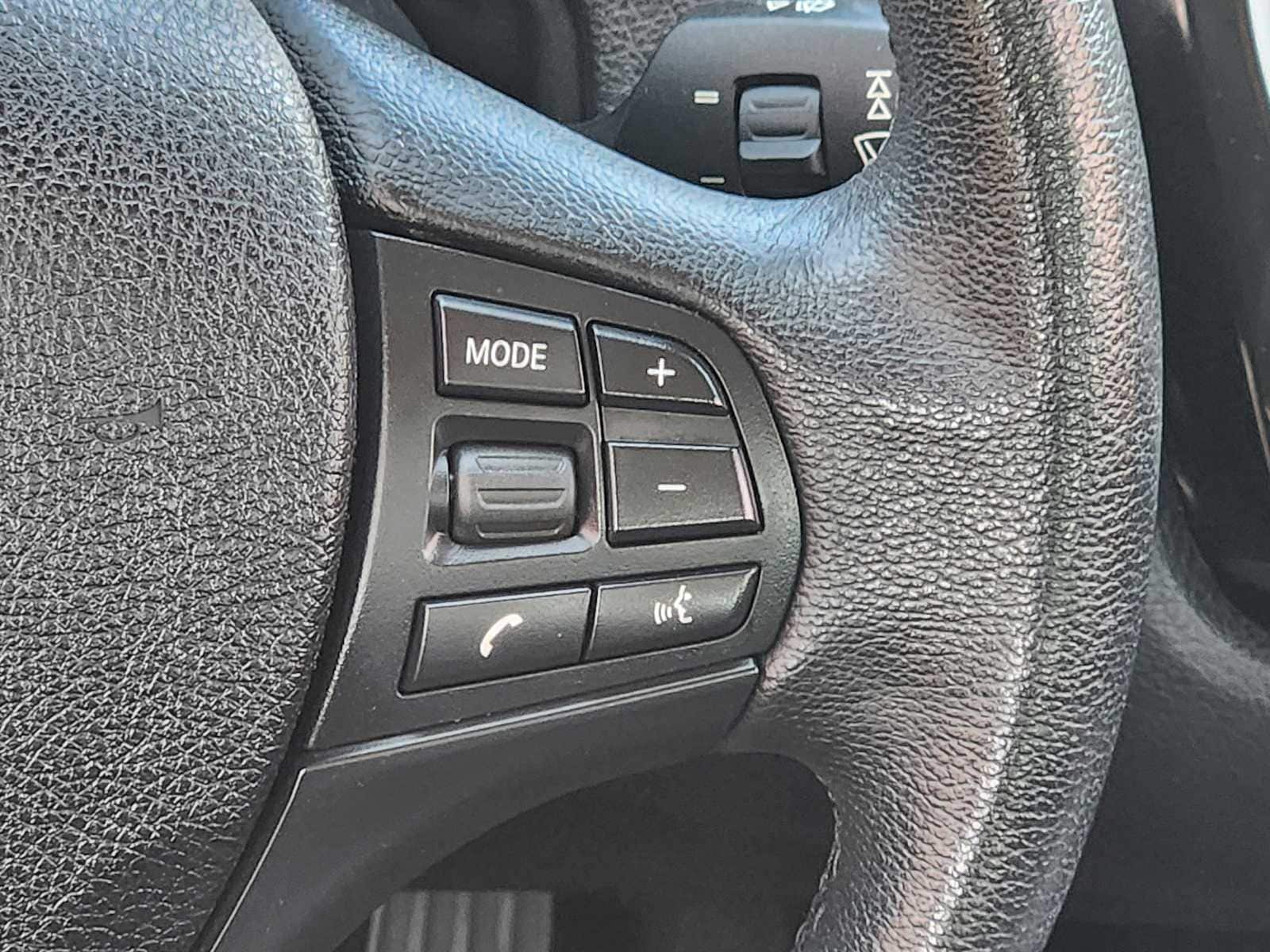 Thumbnail: 2017 BMW 3 Series - 32