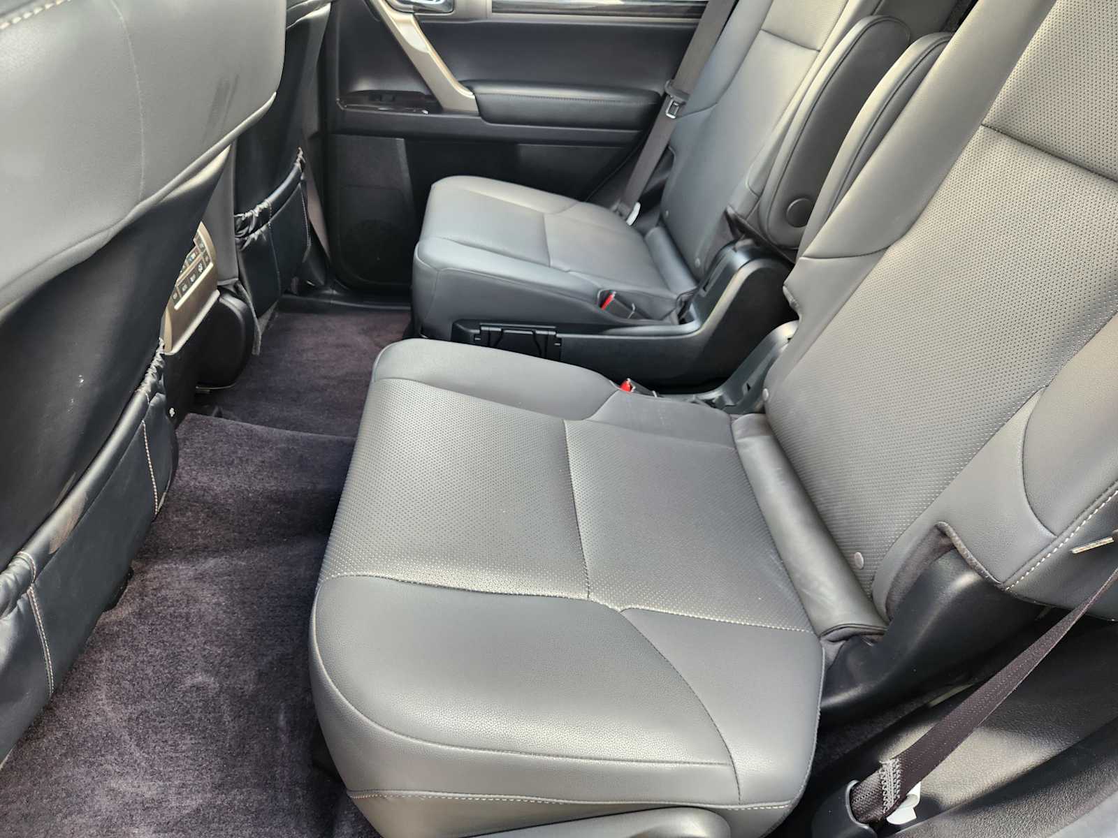 Thumbnail: 2021 Lexus GX - 12