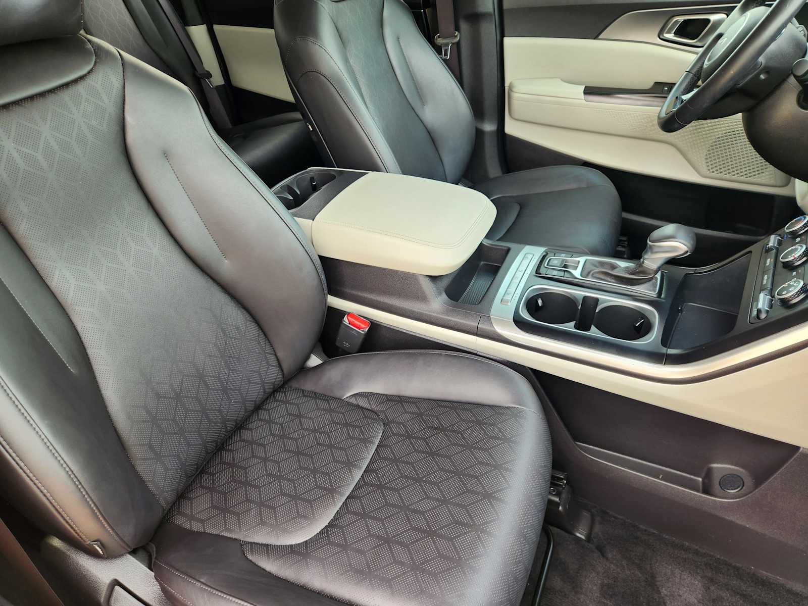 Thumbnail: 2024 Kia Carnival - 15