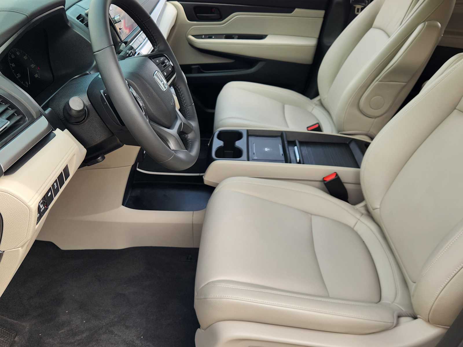 Thumbnail: 2026 Honda Odyssey - 11