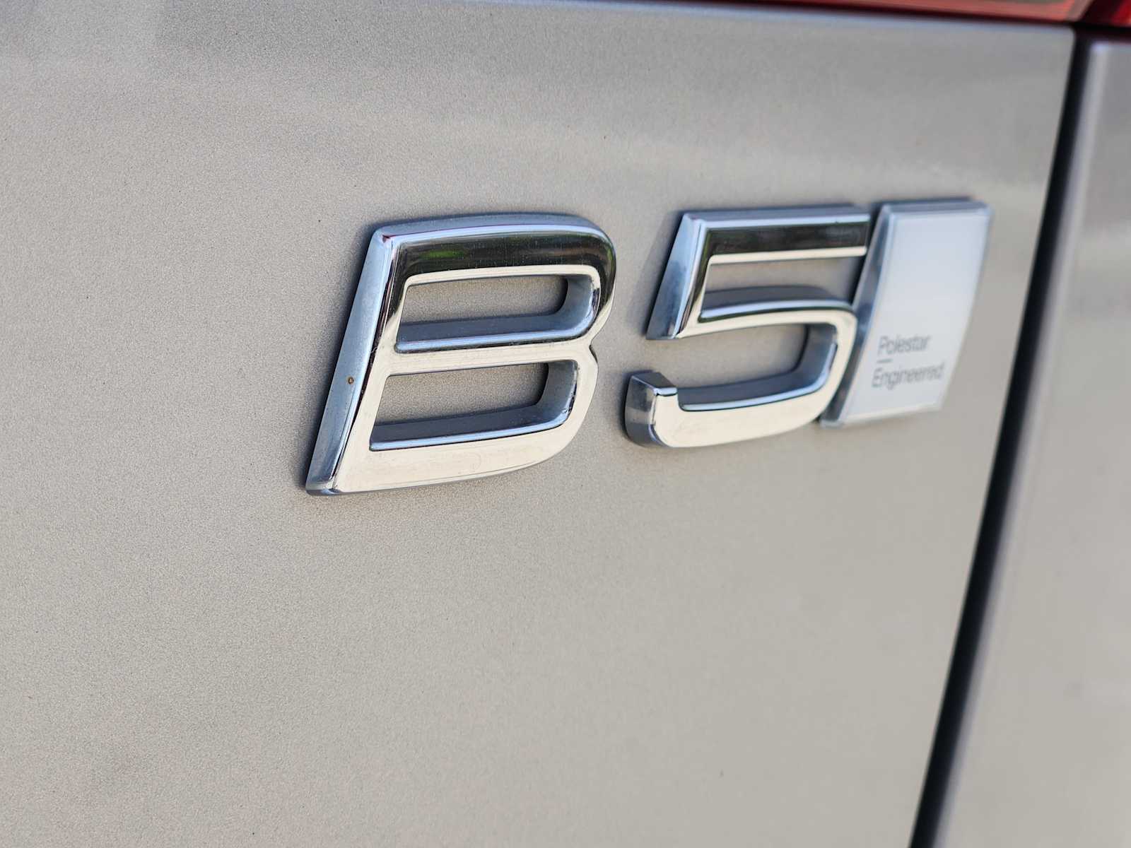 Thumbnail: 2023 Volvo XC60 - 7