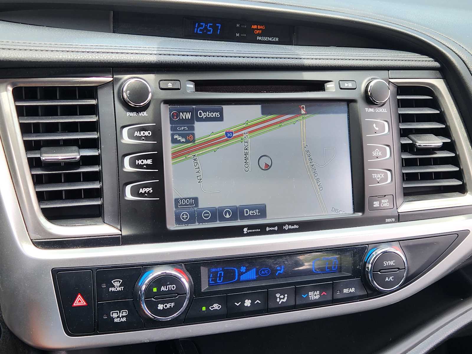 Thumbnail: 2018 Toyota Highlander - 17