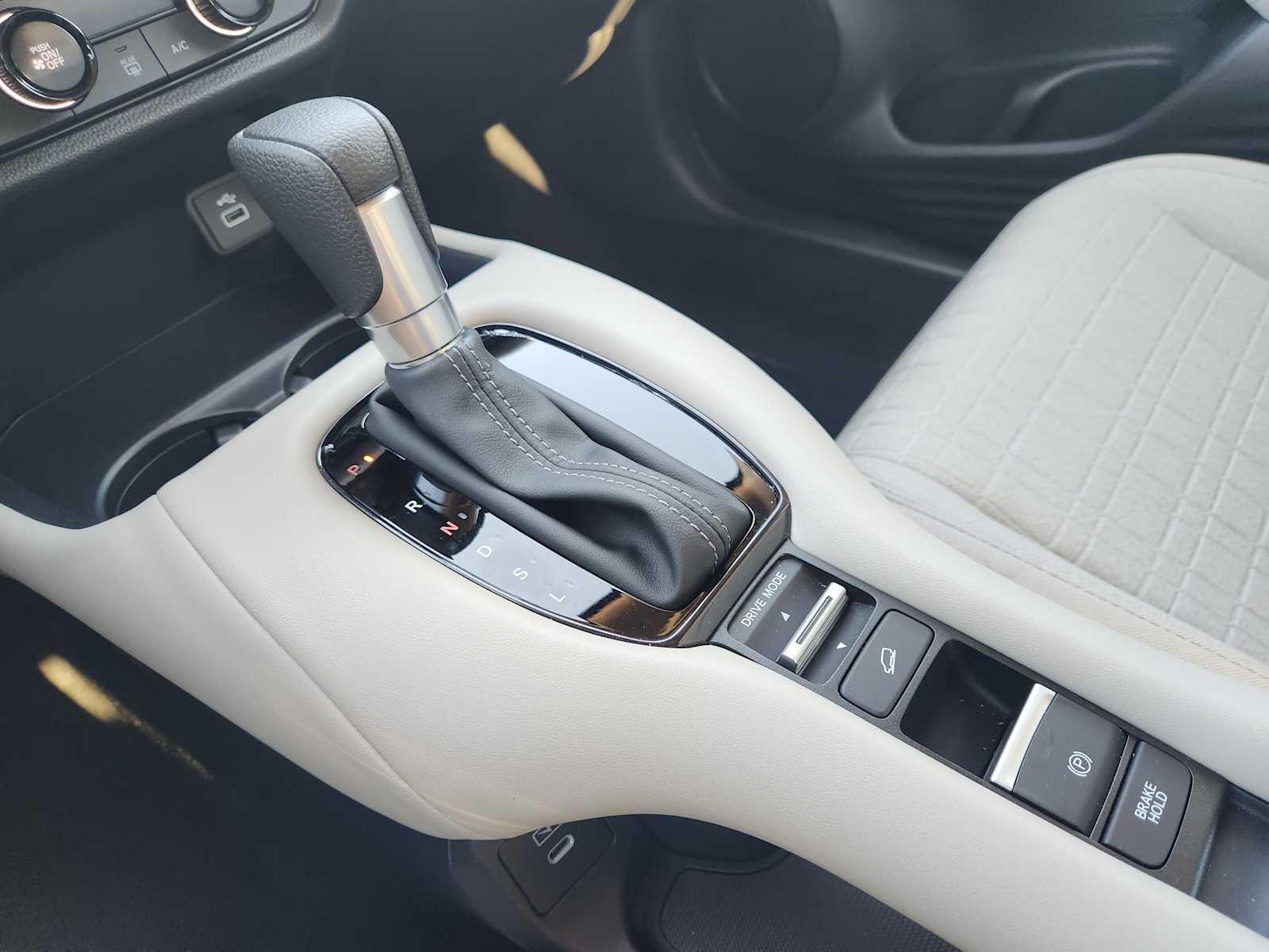 Thumbnail: 2024 Honda HR-V - 17