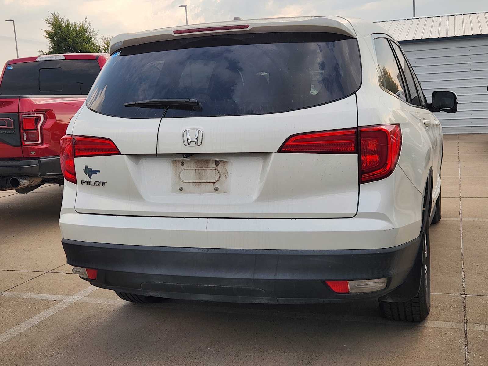 Thumbnail: 2018 Honda Pilot - 6