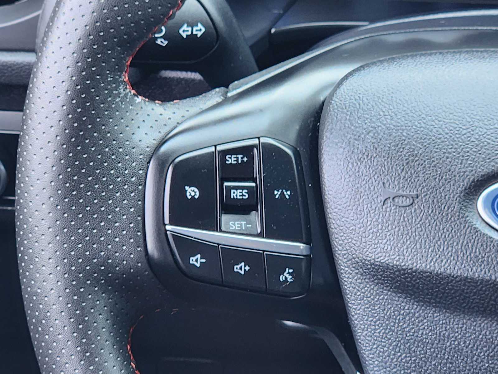 Thumbnail: 2024 Ford Escape - 33