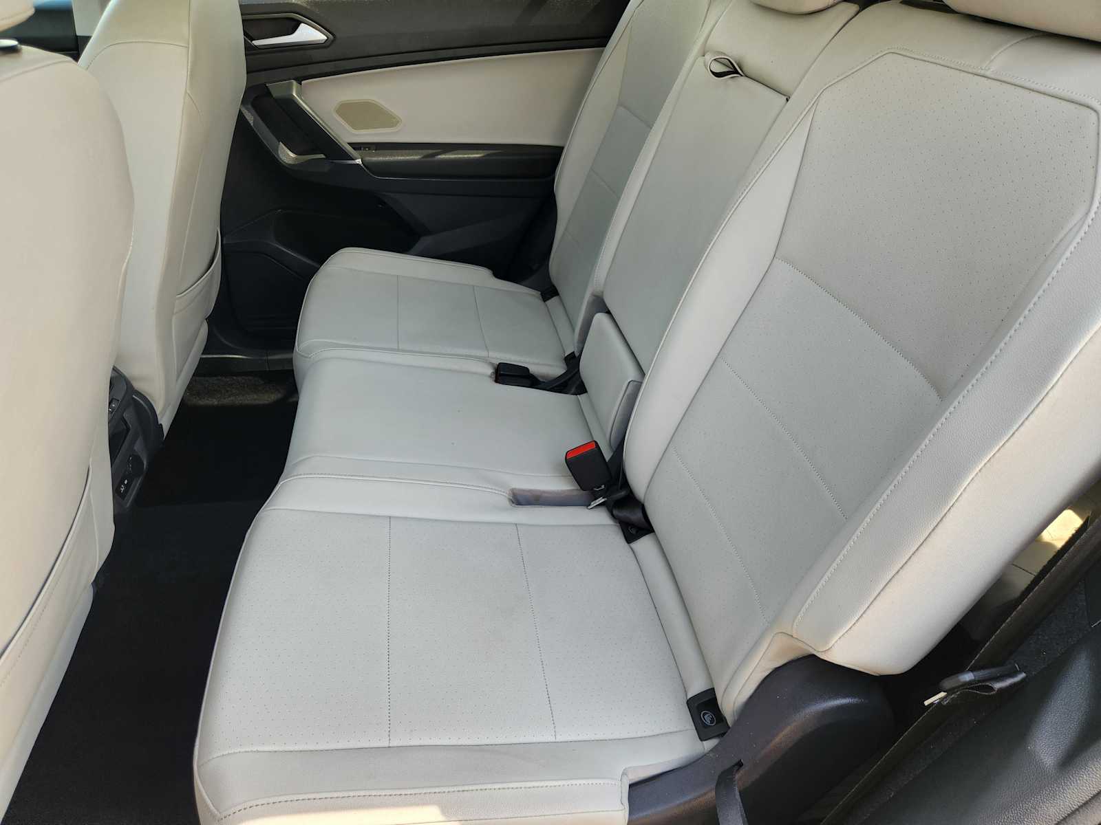 Thumbnail: 2020 Volkswagen Tiguan - 13