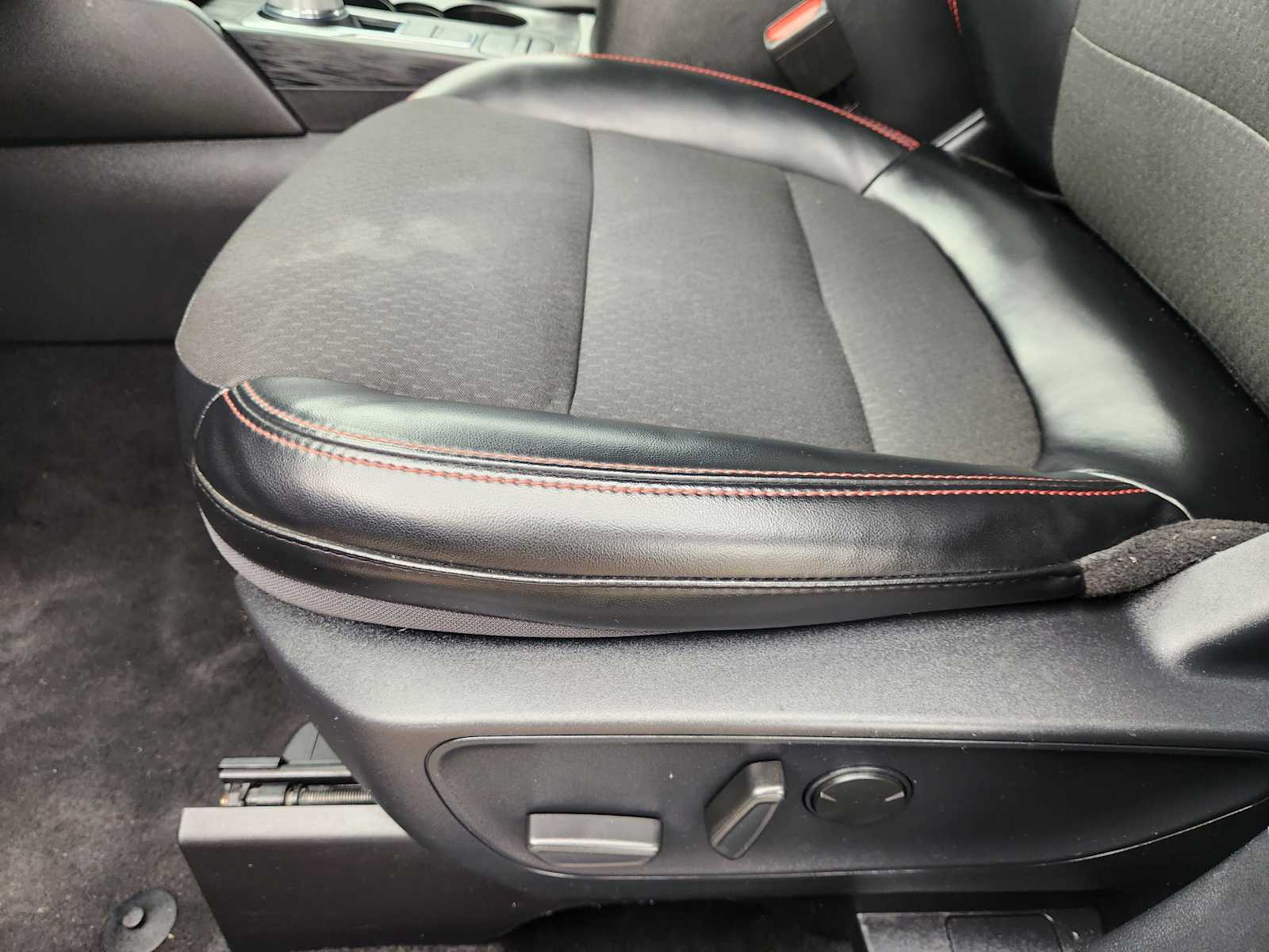 Thumbnail: 2024 Ford Escape - 32