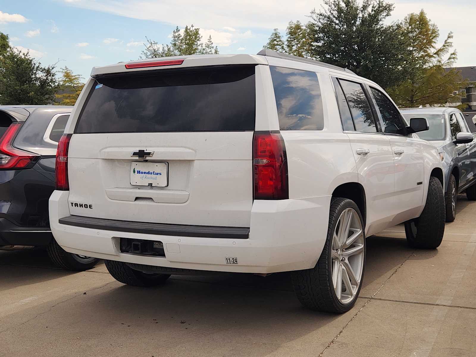 Thumbnail: 2015 Chevrolet Tahoe - 4