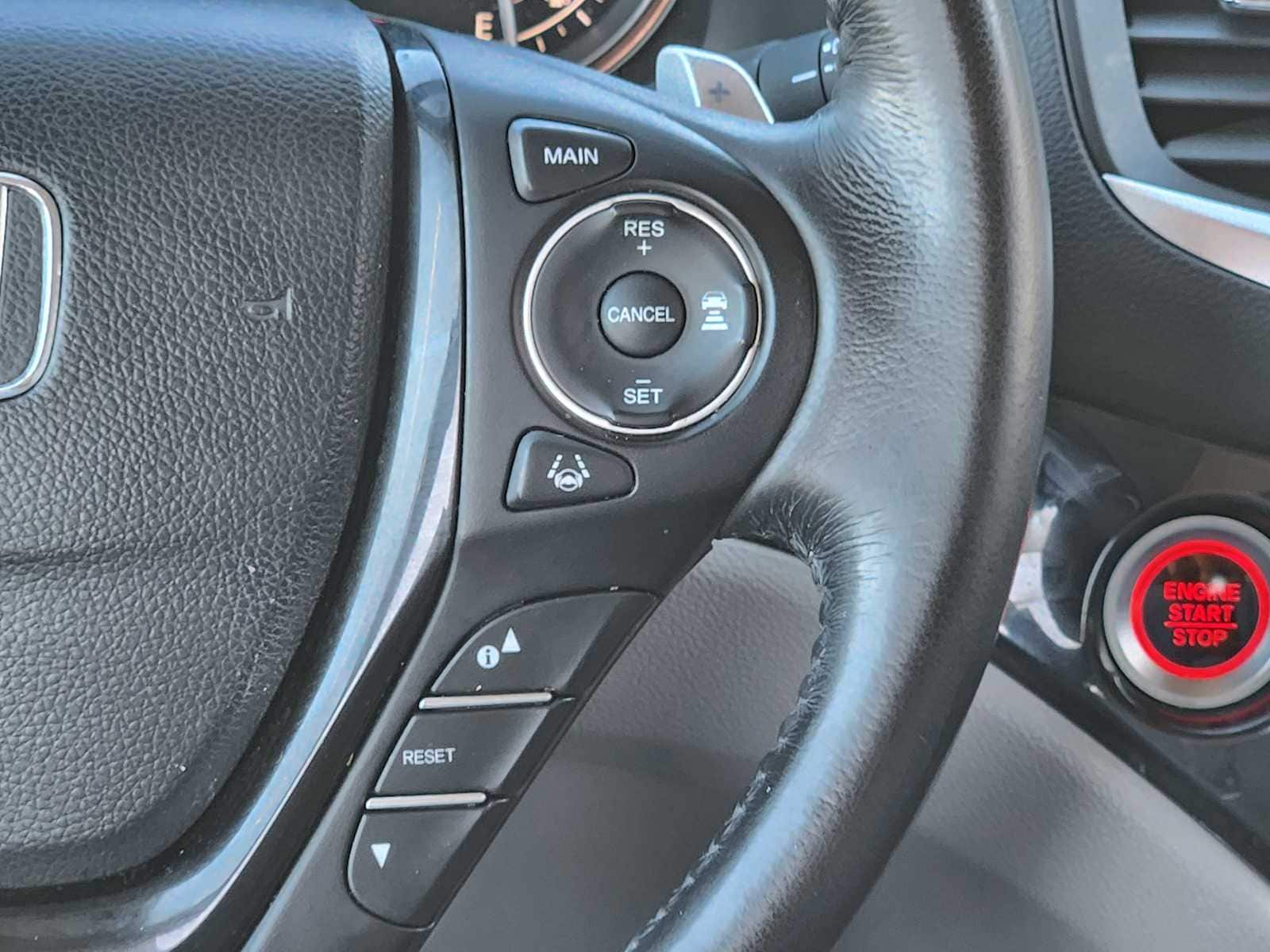 Thumbnail: 2017 Honda Pilot - 34