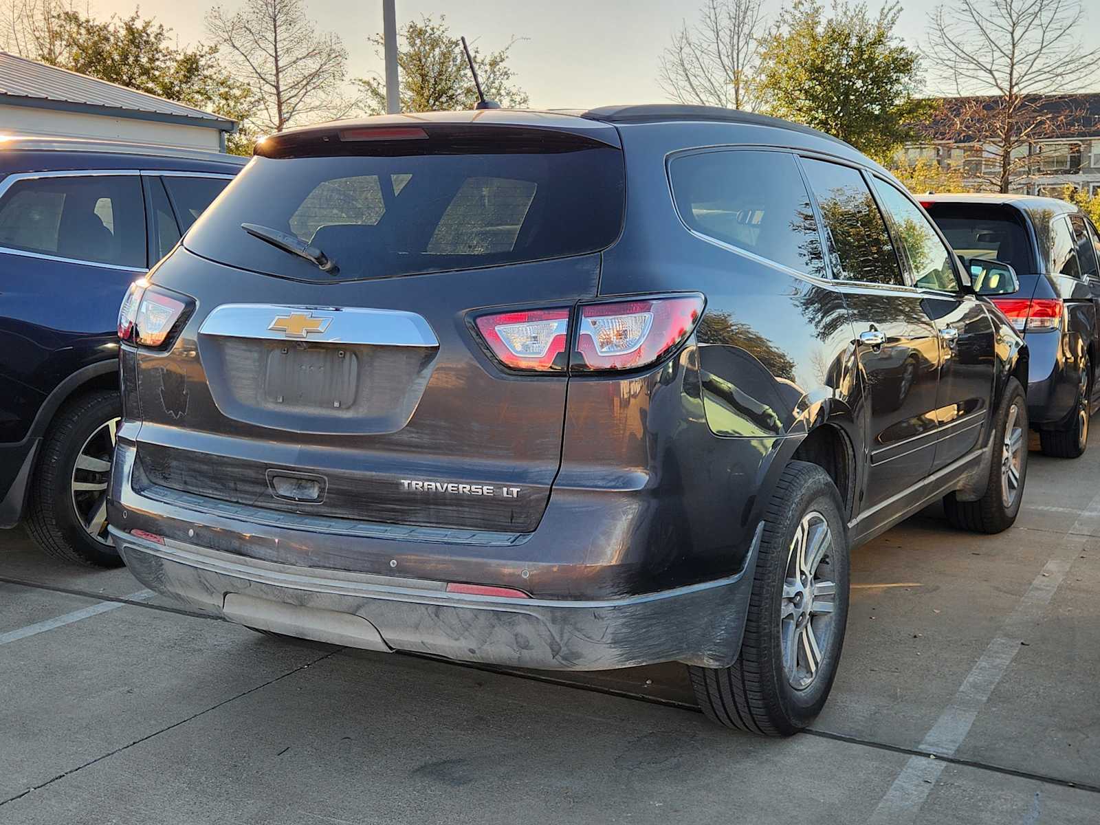 Thumbnail: 2015 Chevrolet Traverse - 4