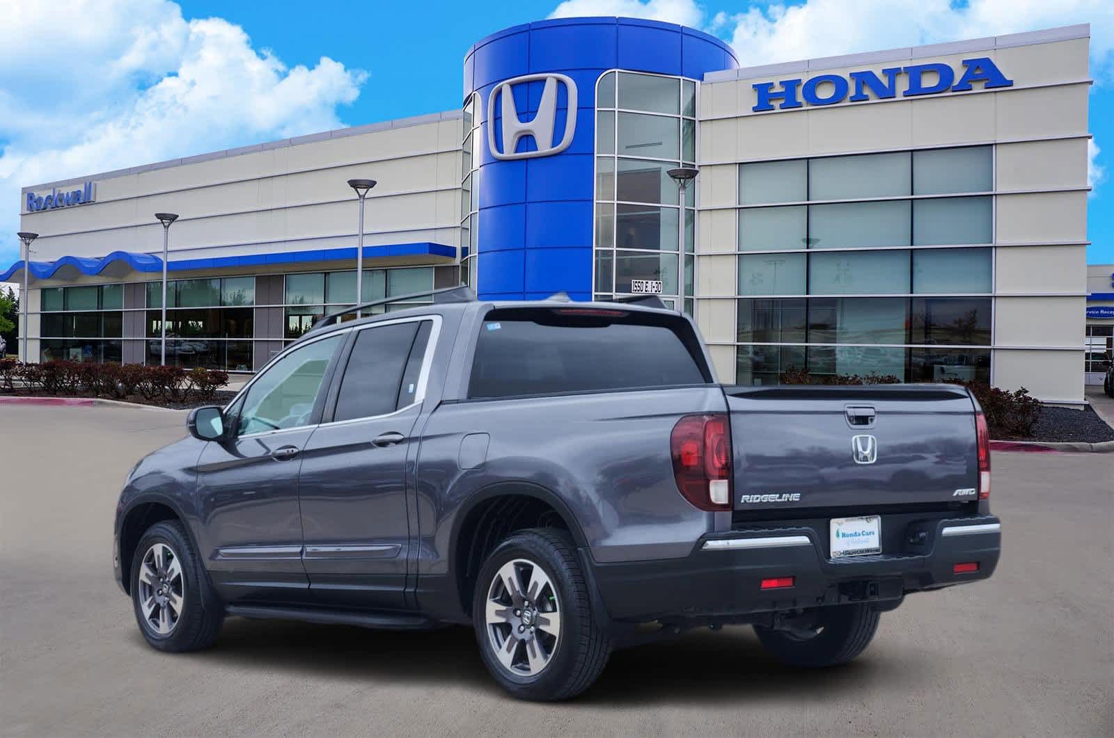 Thumbnail: 2017 Honda Ridgeline - 4