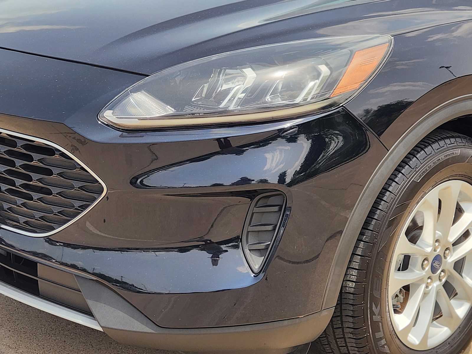 Thumbnail: 2021 Ford Escape - 23