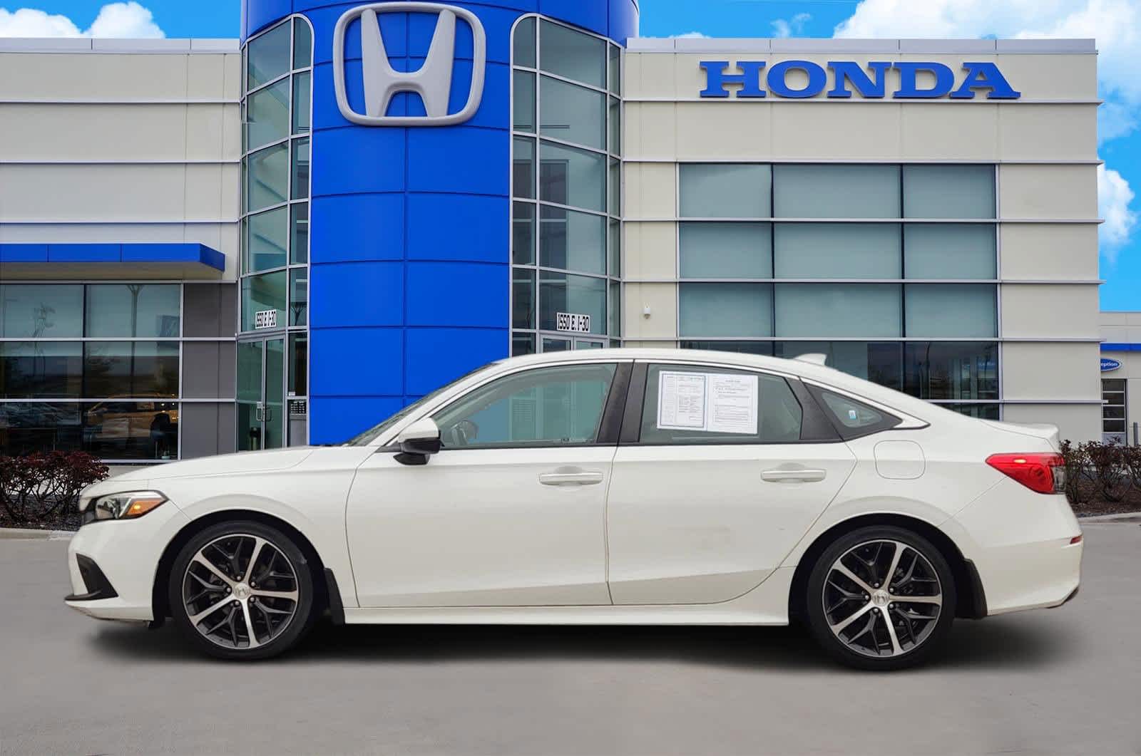 Thumbnail: 2023 Honda Civic - 3