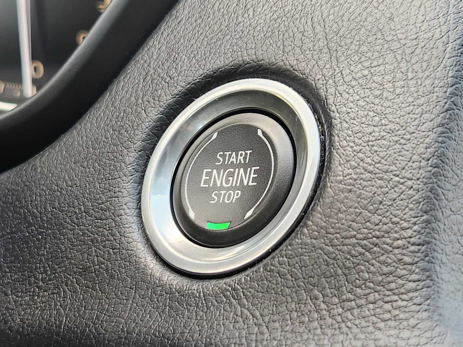 Thumbnail: 2021 Cadillac XT4 - 28