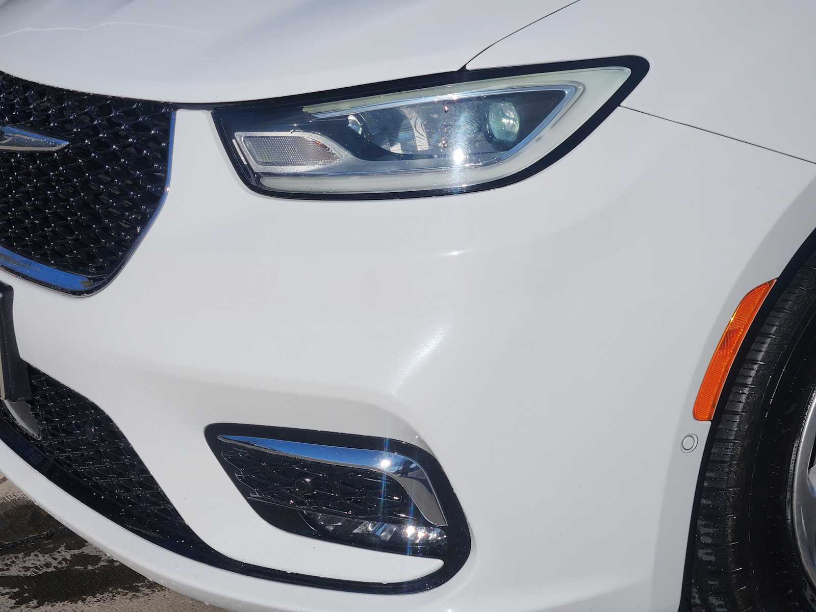 Thumbnail: 2022 Chrysler Pacifica - 24