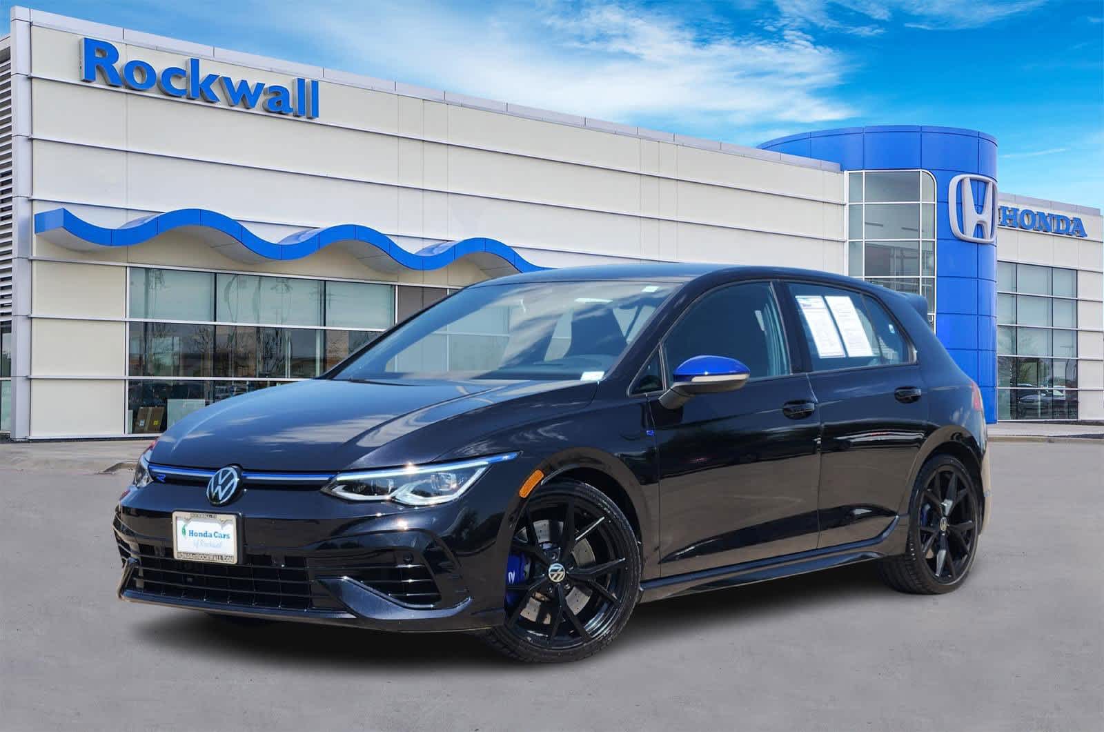 Thumbnail: 2023 Volkswagen Golf - 1