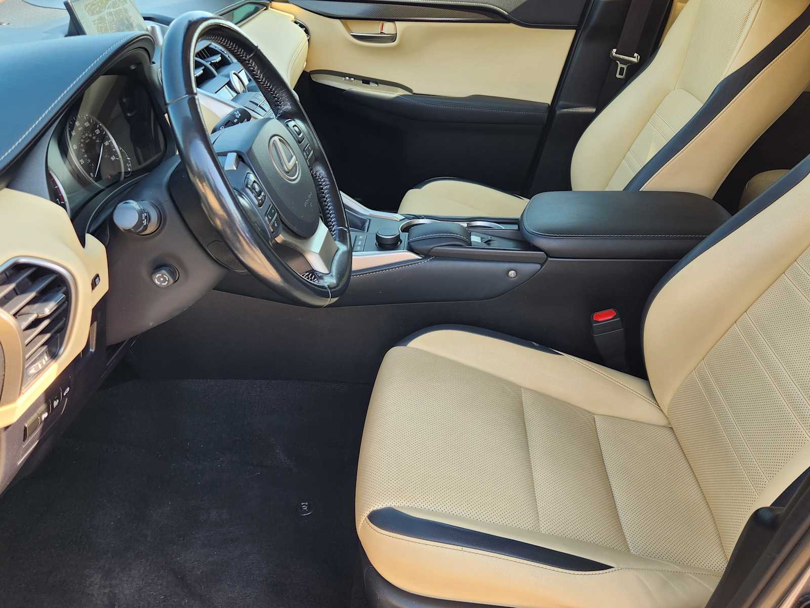 Thumbnail: 2015 Lexus NX - 11