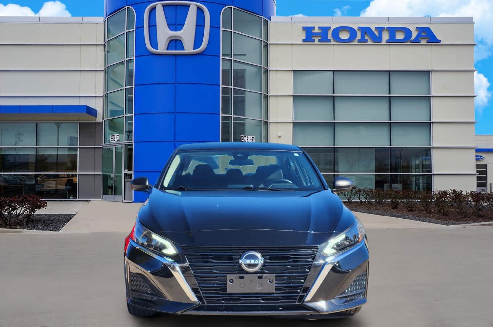 Thumbnail: 2024 Nissan Altima - 6