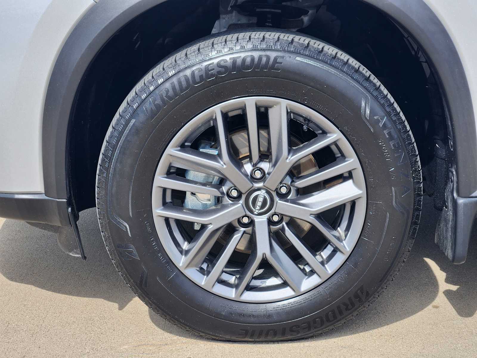 Thumbnail: 2025 Nissan Rogue - 22