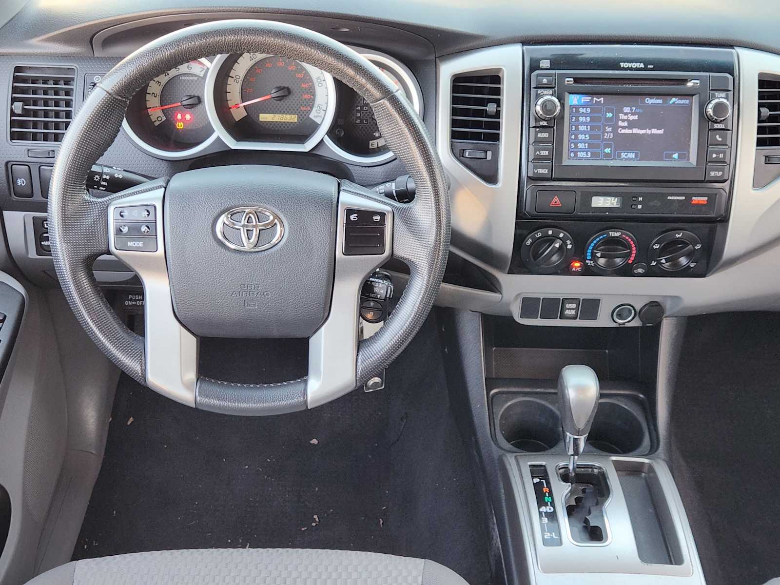 Thumbnail: 2013 Toyota Tacoma - 15