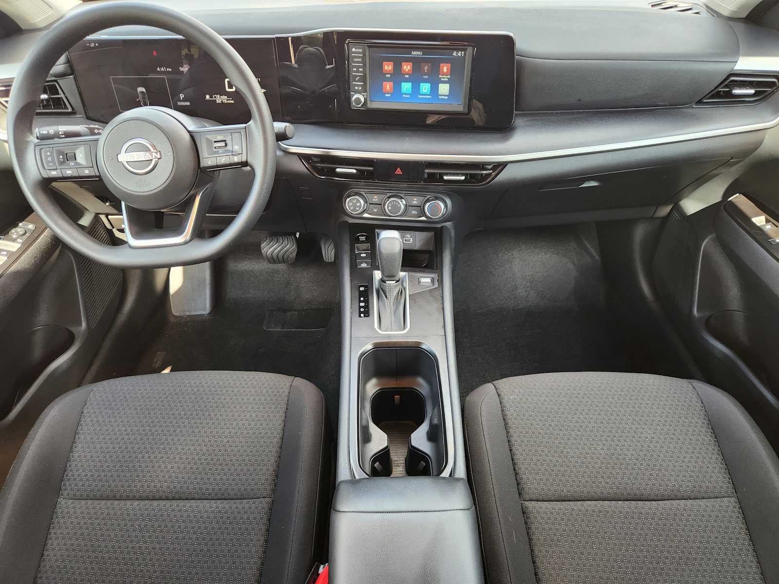 Thumbnail: 2025 Nissan Kicks - 10