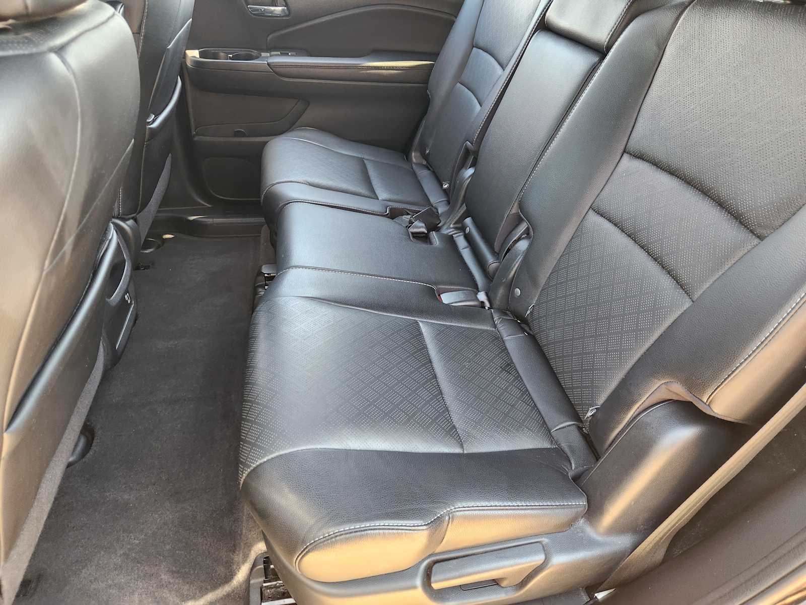 Thumbnail: 2019 Honda Passport - 13