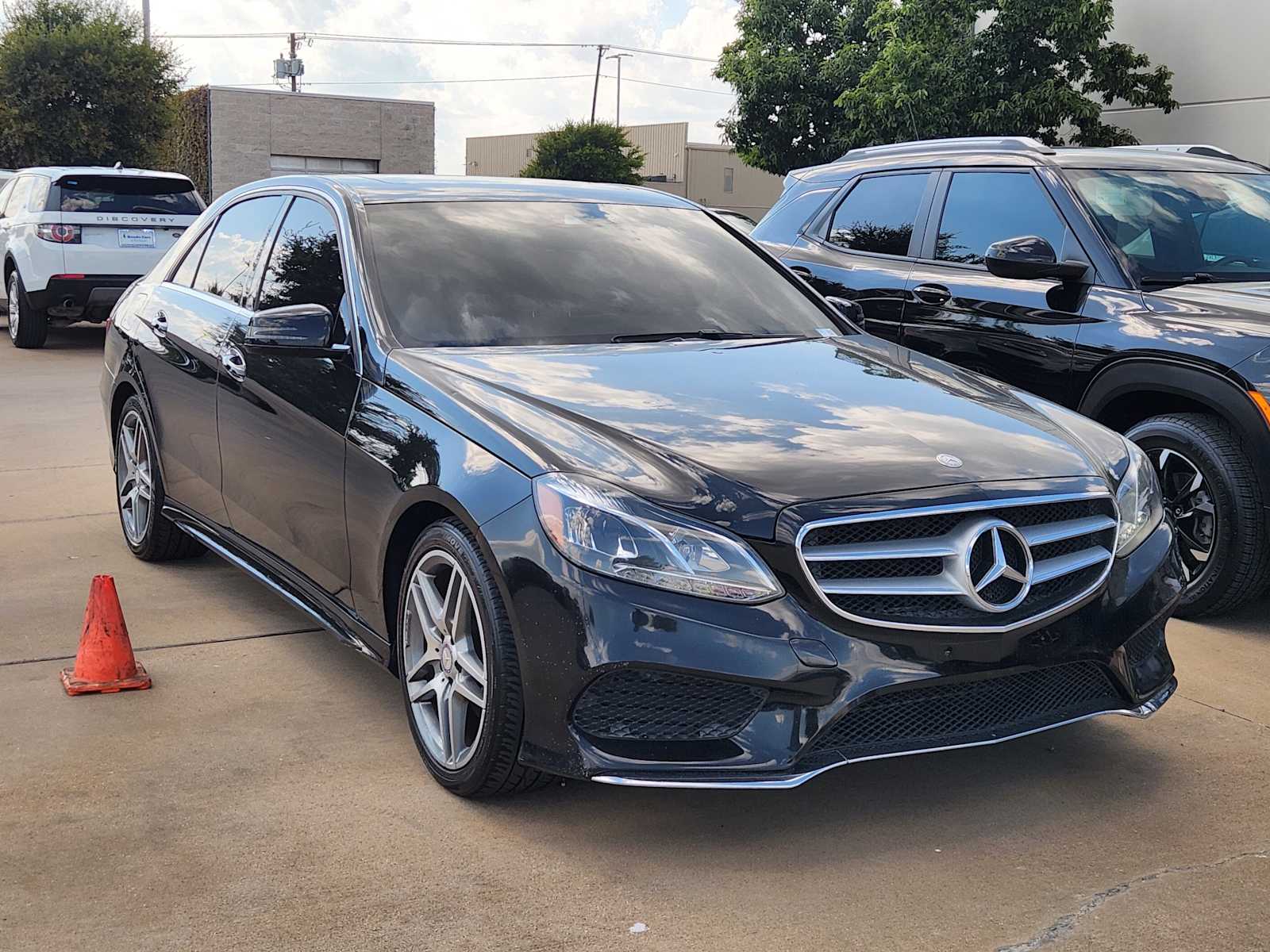 Thumbnail: 2014 Mercedes-Benz E-Class - 3