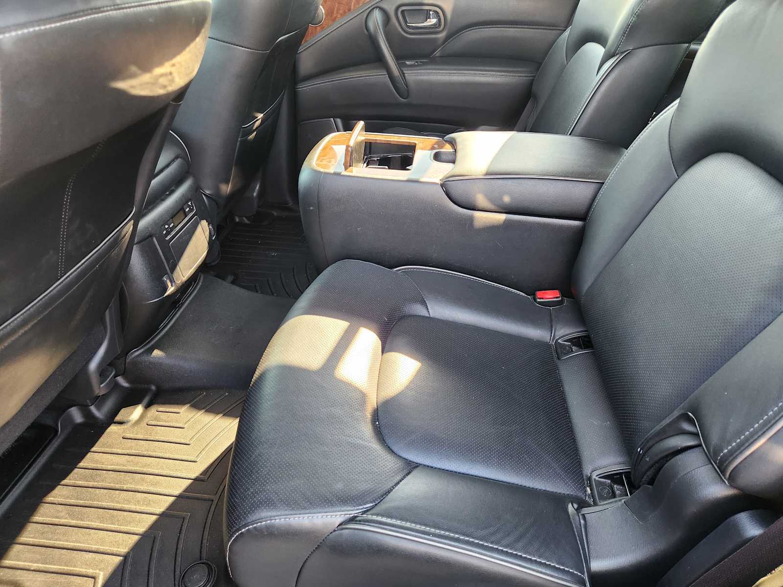 Thumbnail: 2019 INFINITI QX80 - 9