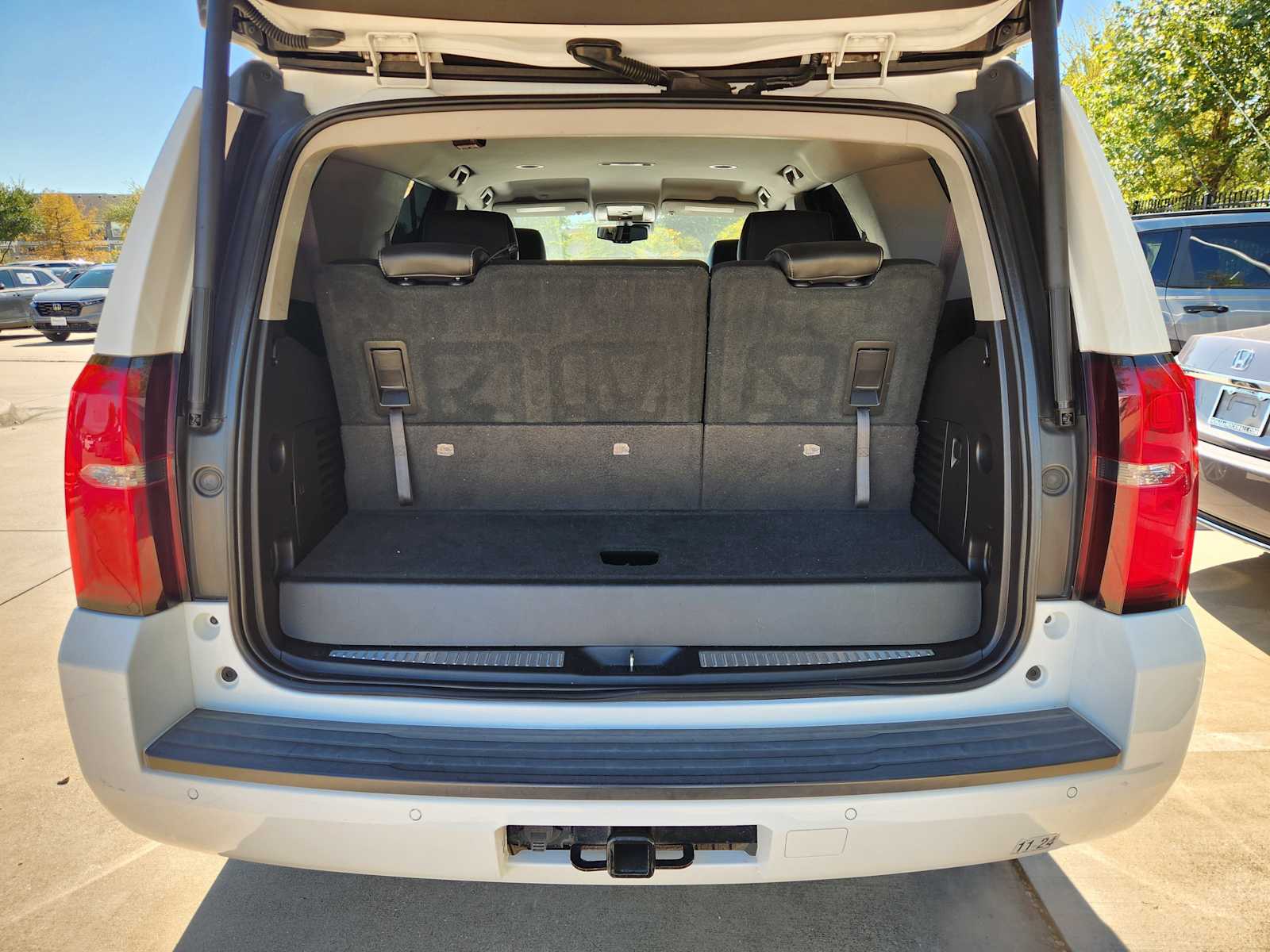 Thumbnail: 2015 Chevrolet Tahoe - 20